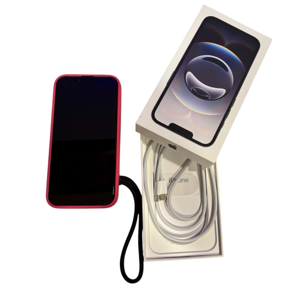 iPhone 16e 128GB Black – Unlocked – Like New – 100% Battery – Box + Case